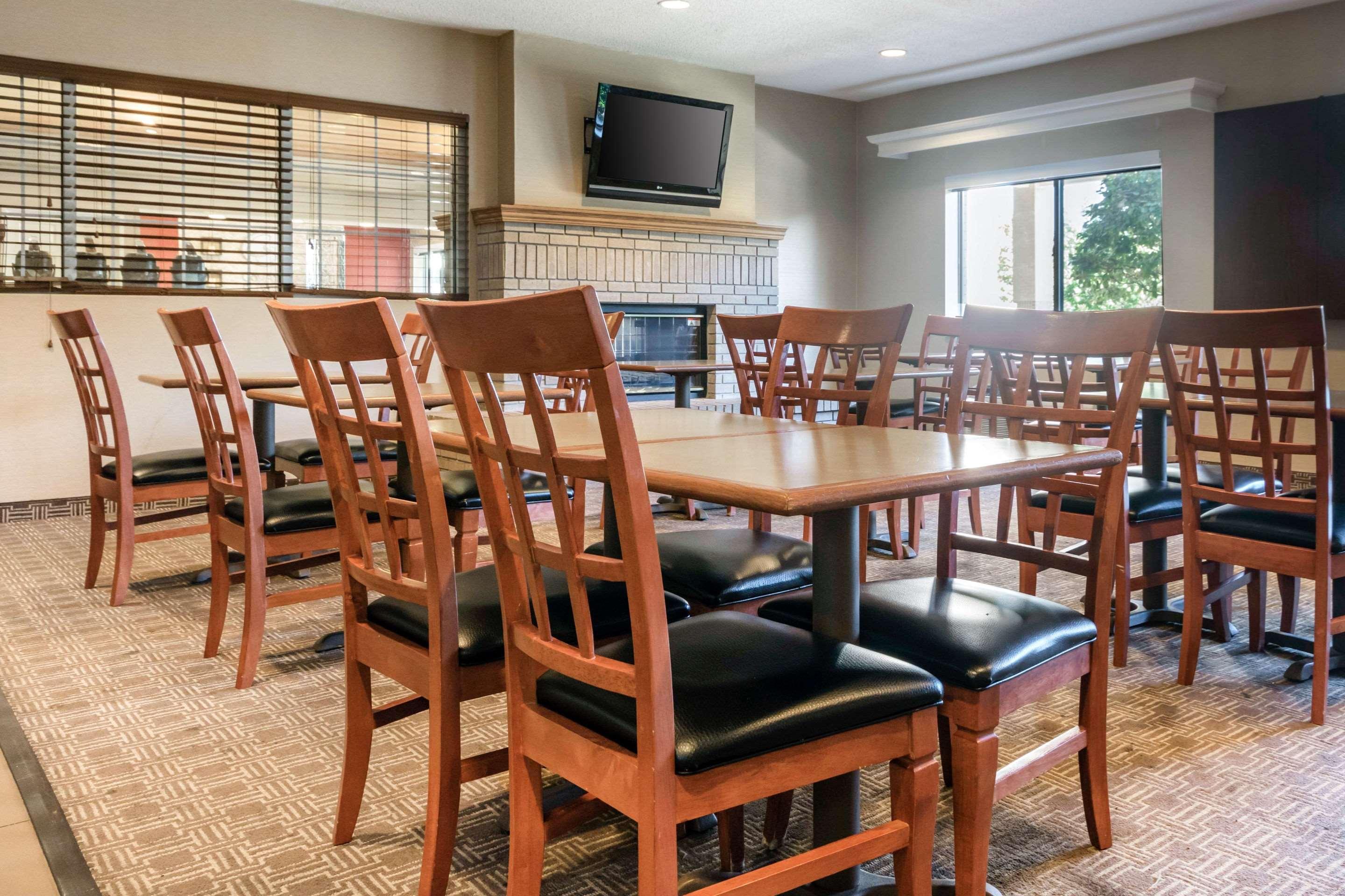 Comfort Suites Keeneland Lexington Exterior foto